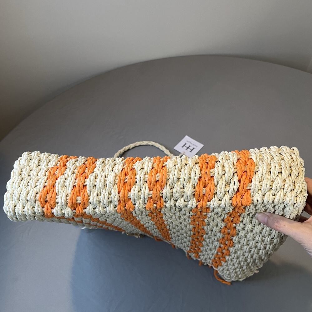 NWT Haute Hippie Beige & Orange Stripe Raffia Straw Tote Bag w/ Heart Keychain - Picture 3 of 4